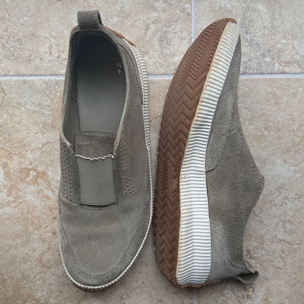 Sorel Out 'N About Plus Slip-On Sneakers - Olive Green Suede Waterproof 10 41
